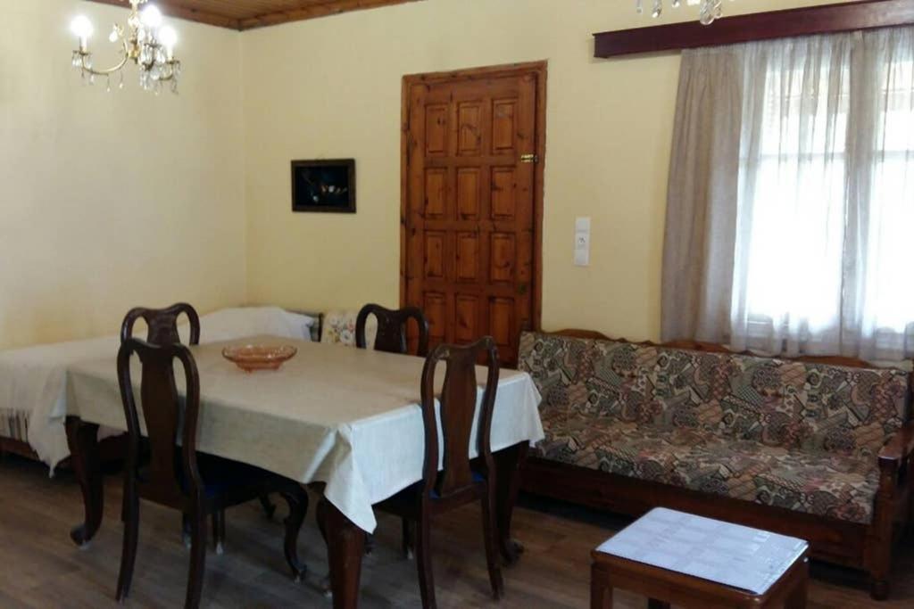 Drymon Traditional House With View מראה חיצוני תמונה