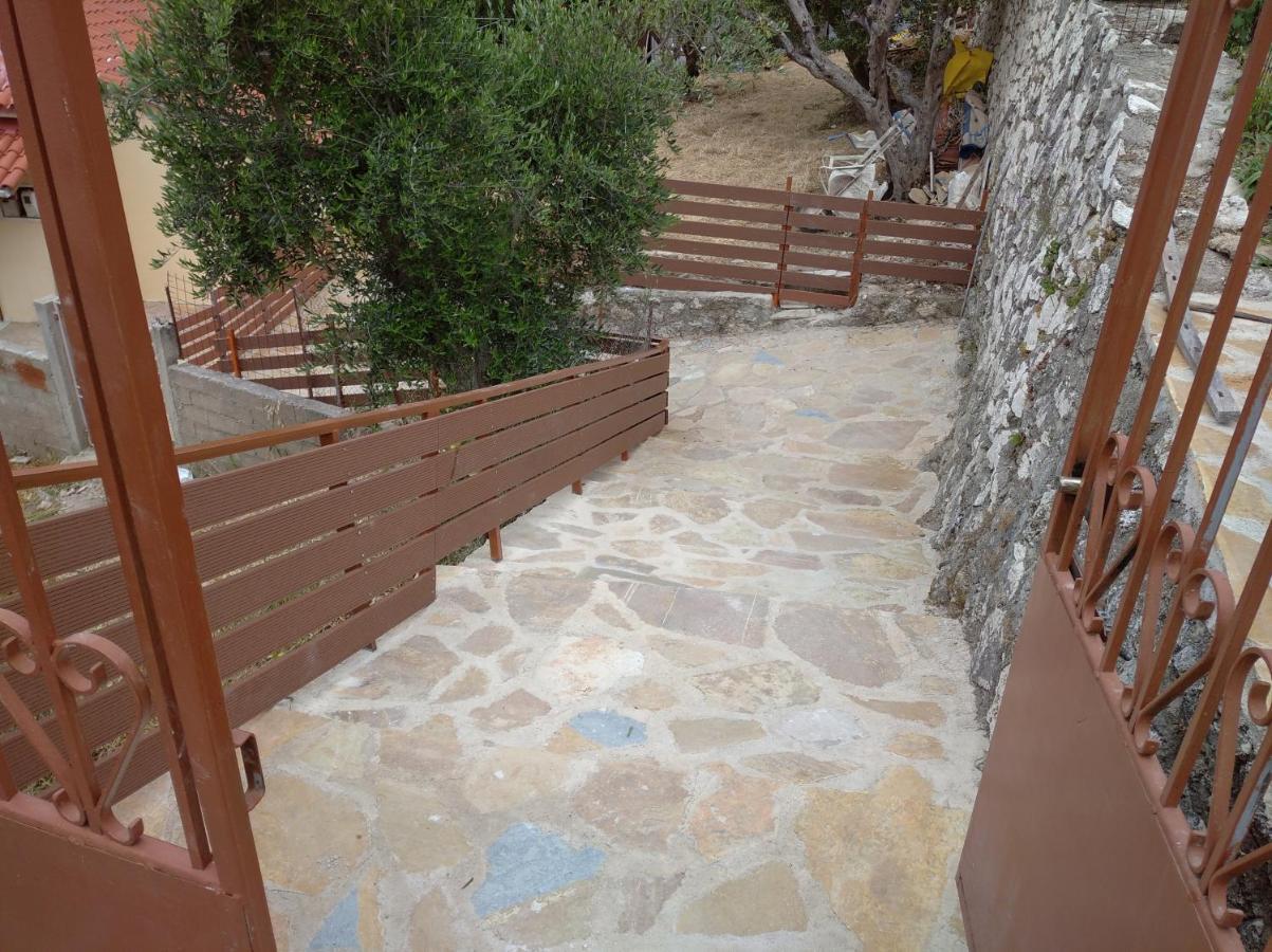 Drymon Traditional House With View מראה חיצוני תמונה