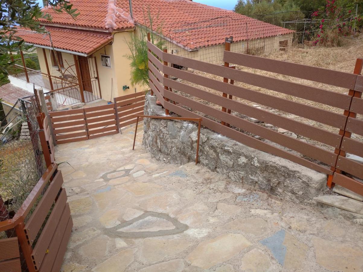 Drymon Traditional House With View מראה חיצוני תמונה