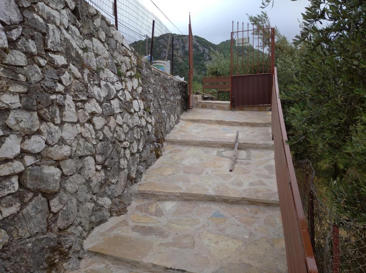 Drymon Traditional House With View מראה חיצוני תמונה